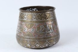 A FINE 19TH CENTURY SYRIAN DAMASCUS SILVER AND COPPER INLAID BRASS VASE. 16cms high.