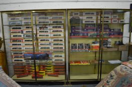 A very good large comprehensive collection of Hornby OO locomotives, carriages and accessories,
