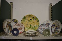 Decorative plates.