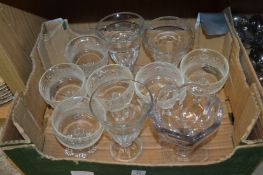 A small quantity of glassware.