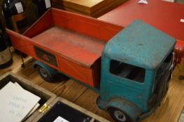 A Tri-ang tin plate tipper truck.