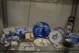 Quantity of decorative china.