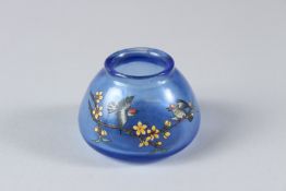 A CHINESE PEKING GLASS BIRD FEEDER 5.5cms diameter.