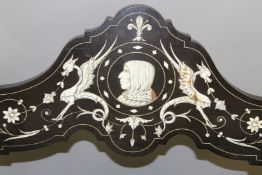 A GOOD 19TH CENTURY ITALIAN EBONY AND IVORY INLAID SAVONAROLA FOLDING 