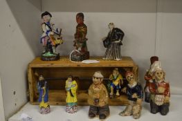 Decorative pottery figures.