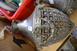 A pineapple shaped light fitting.