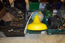 Quantity of decorative and household miscellaneous.