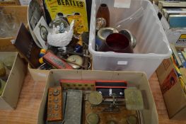 Miscellaneous collectables.