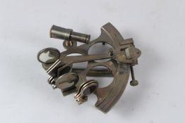 A GOOD MODERN STEEL SEXTANT.