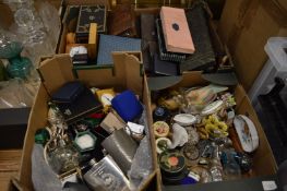 Miscellaneous collectables.