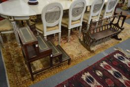 A good Persian silk carpet, 370cm x 270cm.