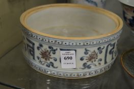 Chinese circular blue and white dish.