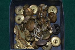 Quantity of Air Force buttons.