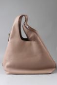A TOM FORD LADIES SALMON PINK EMBOSSED LEATHER HANDBAG.