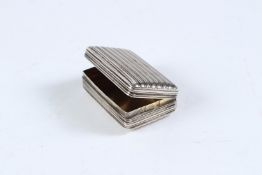 A GEORGIAN SILVER SNUFF BOX.