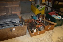 A quantity of tools.