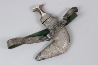 AN OMANI KHANJAR CEREMONIAL DAGGER