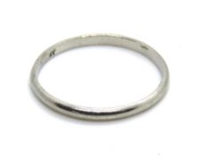 A white metal ring, indistinct stamp (?AT) untested, size P, 1.8g.