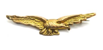 A vintage 9ct gold eagle brooch, stamped 9ct, wingspan 5.5cm, 2g.
