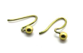 A pair of vintage yellow metal earring hangers, no apparent hallmarks, 0.3g.