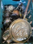 A quantity of assorted metalwares.