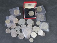 A quantity of assorted commemorative coins.