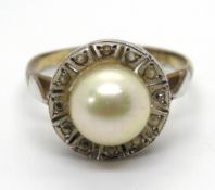 A vintage ring, no apparent hallmarks, s