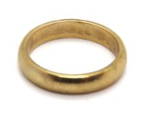 A rose metal ring, no apparent hallmarks, size M-N, 4g.