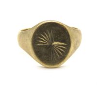 A substantial 9ct gold signet ring, hallmarked 375, size O, 5.