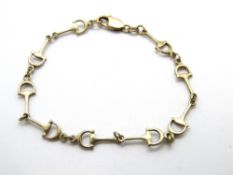 A 9ct gold snaffle design bracelet, perfect for an equestrian, hallmarked 375, 5g.