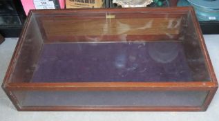 A large glazed wooden tabletop display cabinet - perfect for antiques fairs / bootsales!