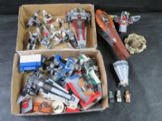 A quantity of Star Wars Lego including 13 minifigures.