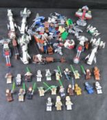 A quantity of Star Wars Lego including 33 minifigures.