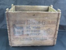 A original White Horse Cellar Scotch Whisky wooden transport crate 44 x 30 x 34 cm