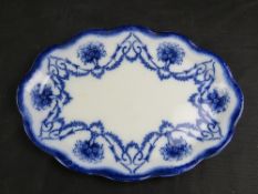 A blue and white Florentine pattern meat serving dish, 47cm wide, by Pountney's Bristol.