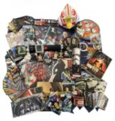 STAR WARS: A collection of various memorabilia, to include trading cards (some sealed packs, various