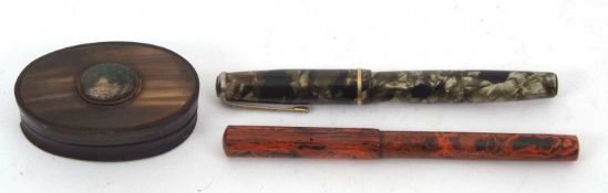 Mixed Lot: An antique horn snuff box of oval form, the pull-off lid applied with a moss agate stone,