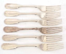 A set of six silver fiddle pattern table forks, hallmarked for Sheffield 1908, makers mark James