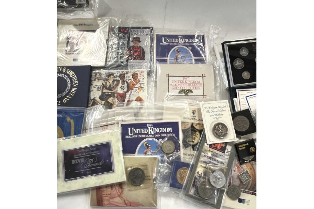 UK Coinage: Royal Mint Proof Sets, Comm Crowns, Uncirculated Coinage - Image 4 of 6