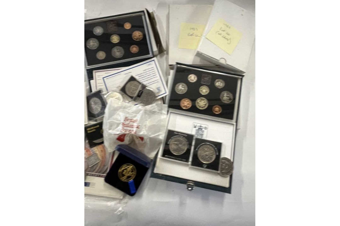UK Coinage: Royal Mint Proof Sets, Comm Crowns, Uncirculated Coinage - Image 6 of 6