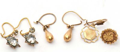 A mixed lot of 9ct earrings: including a pair of pear shape drops with hooks stamped 375; a pair