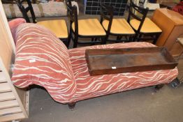 A late Victorian chaise longue