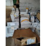 Qty of Sinks, Bathroom Units (Located in Elveden, subject to VAT)