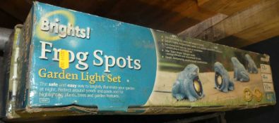 A pair of boxed Gardman Frog Spot garden light sets