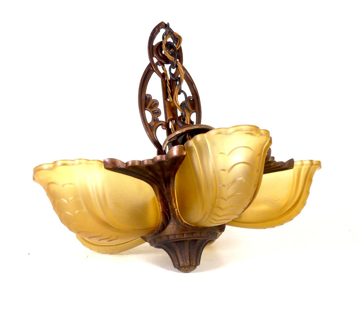 Homes & Interiors - Collectables lots 1-232 / Pictures & Furniture lots 500+ (no break between) - Lacy Scott & Knight