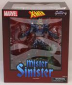 Diamond Select Toys Gallery Diorama Marvel The Uncanny X-Men PVC diorama of Mr Sinister, housed in a