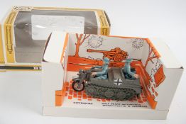 Britains 9780, Half Track Motor Cycle. Unbespielt in OVP.