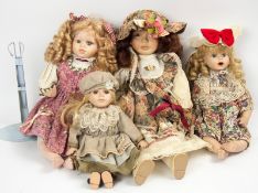 Lot Puppen und Zubehör aus Auflösung, verschiedene Marken, Modelle und Größen.