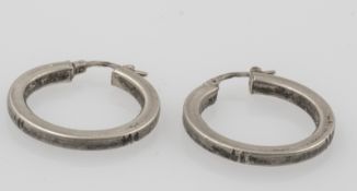 Ein Paar Creolen, Silber 925, Durchmesser: ca. 28 mm.