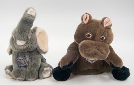 2 Plüschtiere "Schildkröt Design Germany since 1898" dabei Elefant und ein Elefant. Beide mit